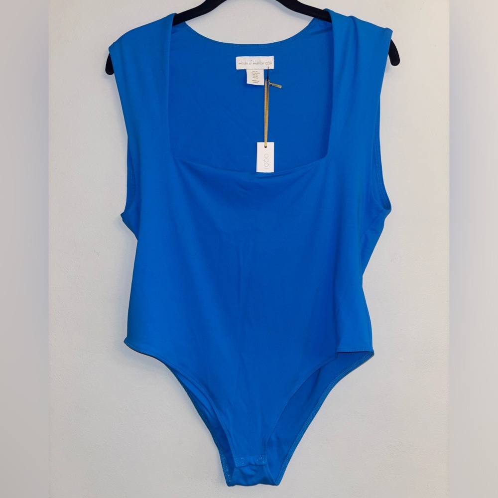 BNWT House Of Harlow Bright Blue Scoop Neck Bodysuit